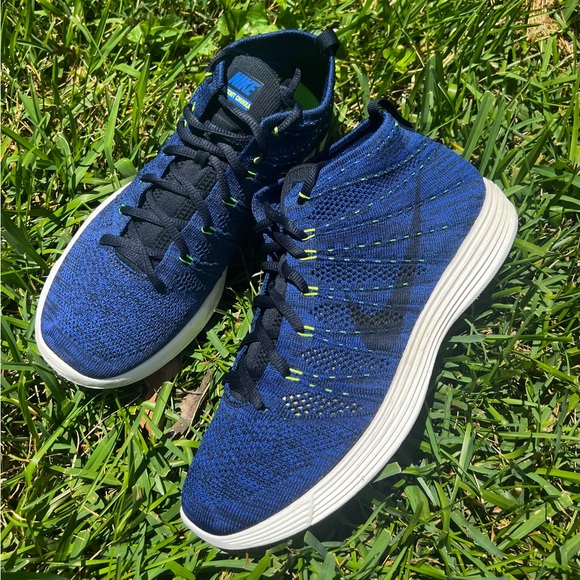 CLEAN Nike Size 9.5 Mens Flyknit Lunar Chukka Obsidian Blue shoes